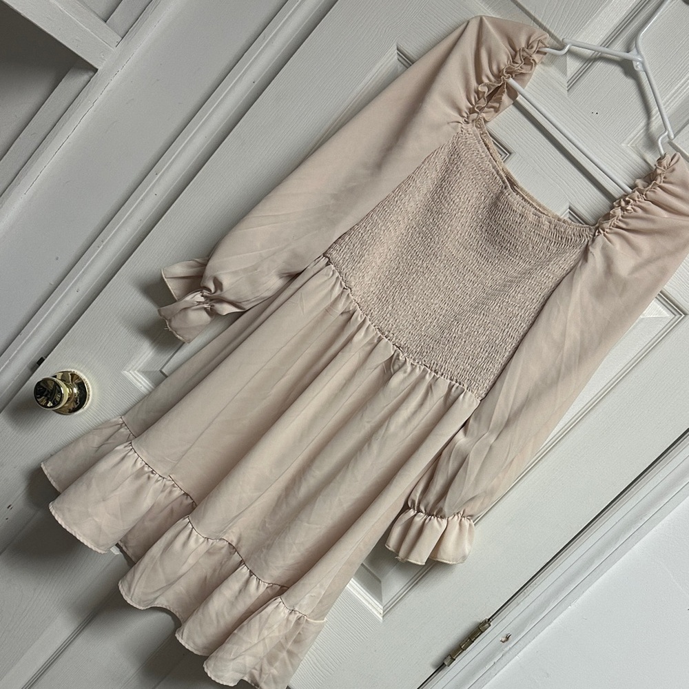 Elegant Cream Long Sleeve Dress